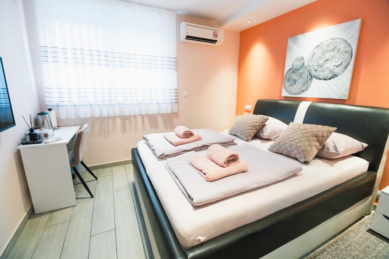 The Place Apartments Hebrangova Zagreb Luaran gambar
