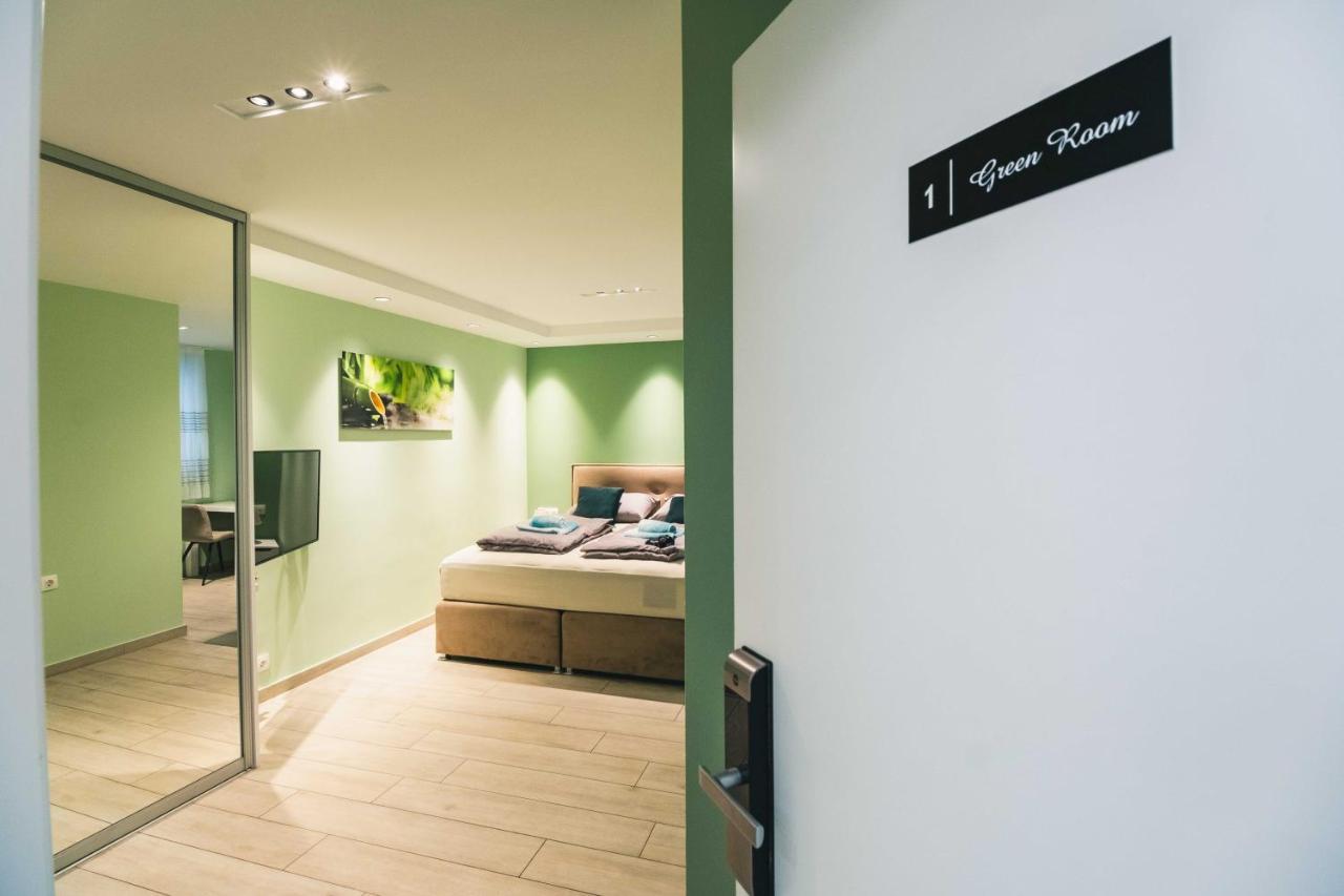The Place Apartments Hebrangova Zagreb Luaran gambar
