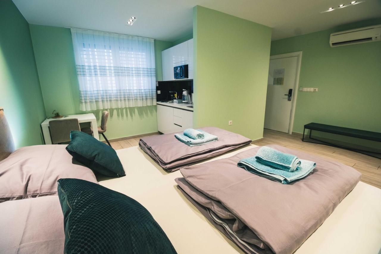 The Place Apartments Hebrangova Zagreb Luaran gambar