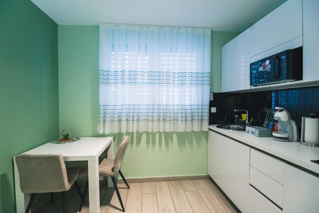 The Place Apartments Hebrangova Zagreb Luaran gambar